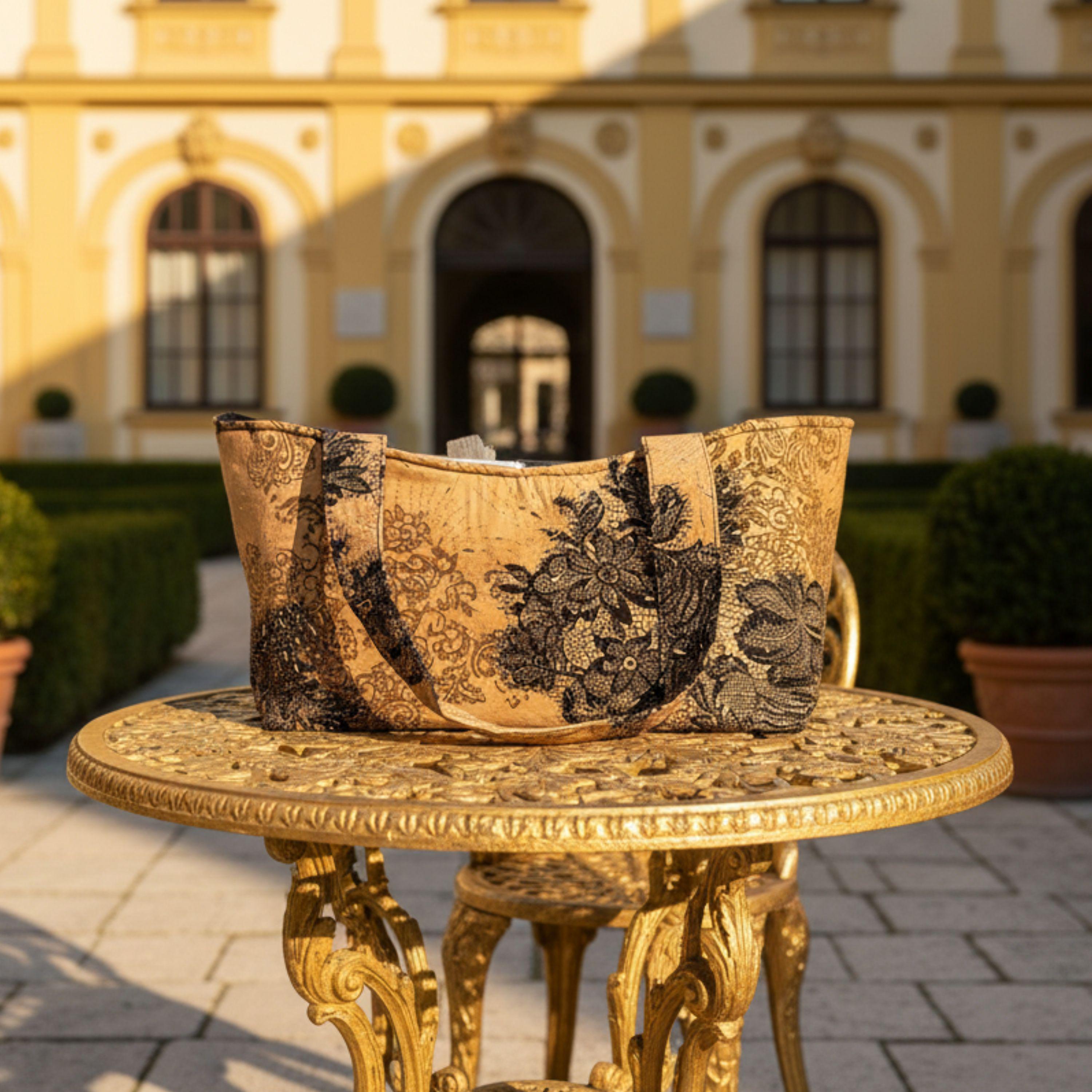 Vienna Nights Tote – Gold & Schwarz