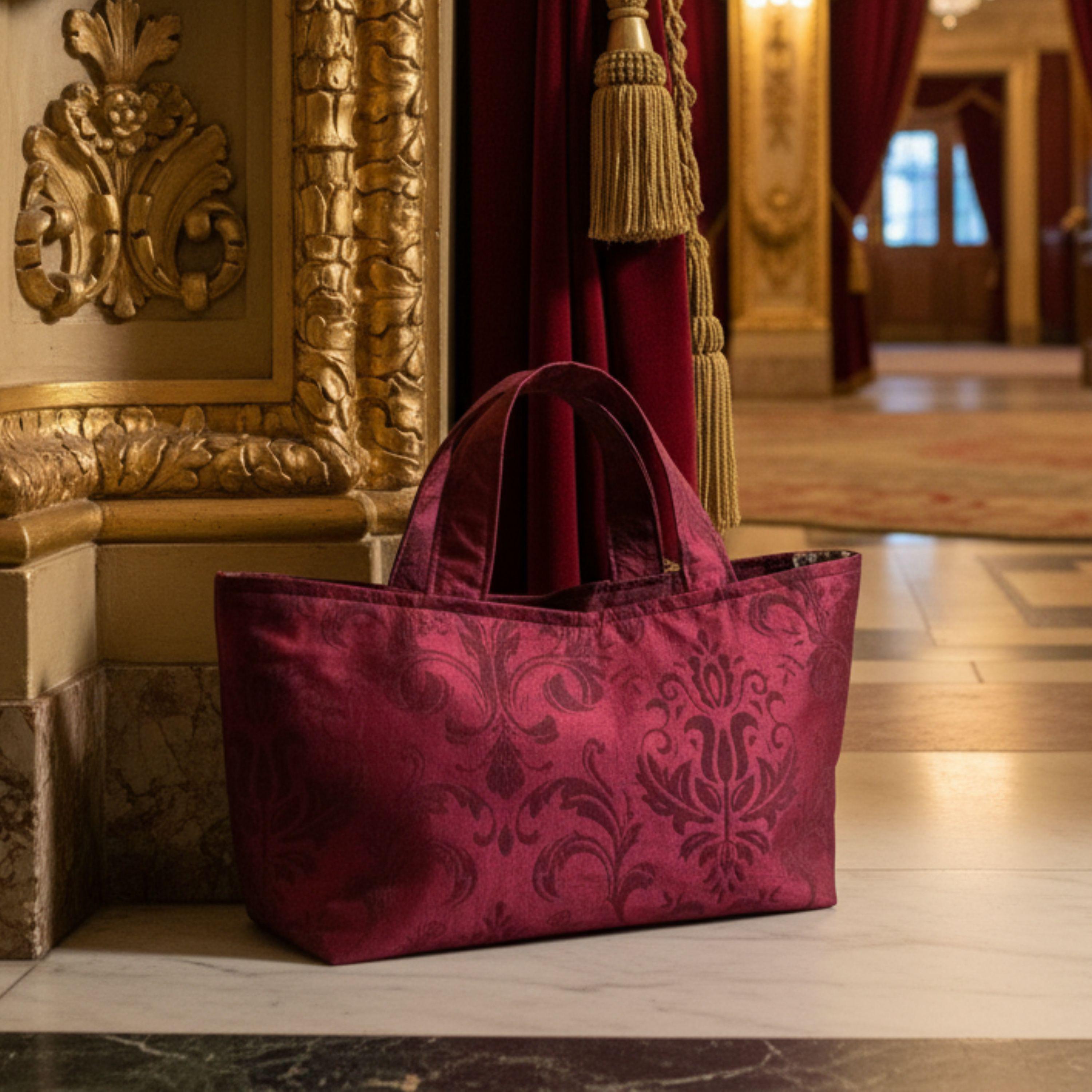 Vienna Nights Tote – Bordeaux & Damast