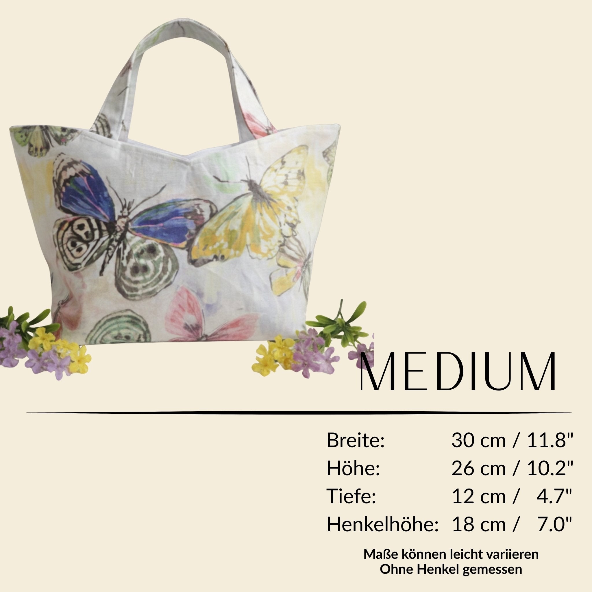 Maße einer Designer Tasche Medium – Heritage Modell aus Wien mit ca. Abmessungen und Henkelhöhe
