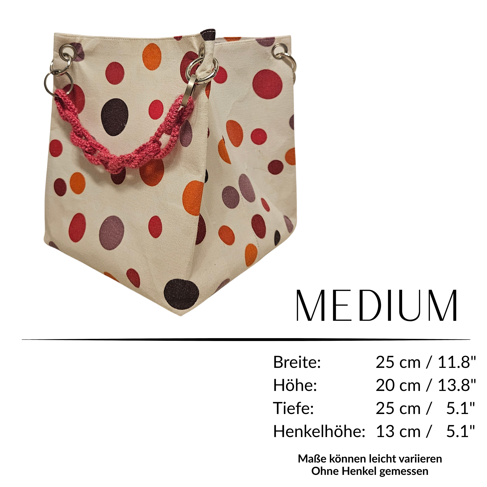 Handgehäkelter Henkel mit kreisförmiger Struktur – greift das Punktmuster der Tasche gestalterisch auf