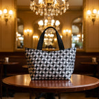 Old Money Tote – Schwarz, Grau & Hahnentritt
