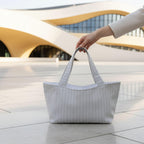 Old Money Tote – Hellgrau & Ivory